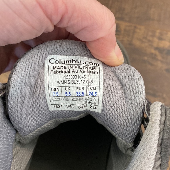 Columbia Hiking Boots - Picture 3 of 3